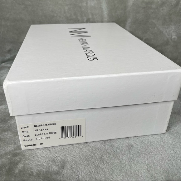 Neiman Marcus Leana Black Kid Suede Almond Toe Pump Heels Size 9 - Picture 8 of 9